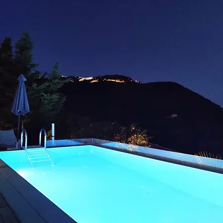 White Lefkada * Kalamítsi