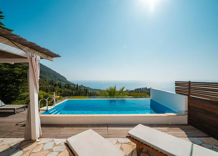 White Lefkada 别墅 *